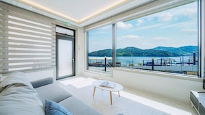 Room - Lacvert Pool Villa Pension (Geoje)