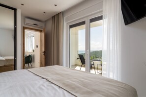 5 Schlafzimmer, Zimmersafe, Bügeleisen/Bügelbrett, WLAN