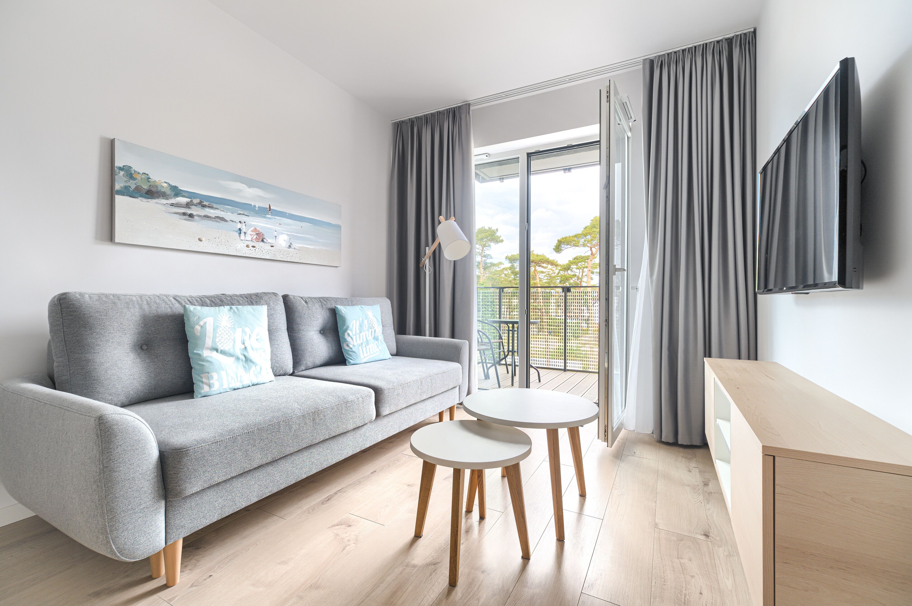 Apartamento, 1 habitación (42) | Zona de estar | Televisión LED de 50 pulgadas con canales por cable, una televisión