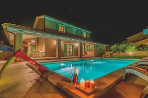 Pool - Villa Igo (Istria - Svetvinčenat) (Svetvinčenat)
