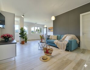 公寓, 2 间卧室, 花园 | 起居区 | 平板电视