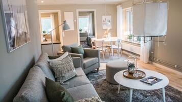 Iron/ironing board, free WiFi