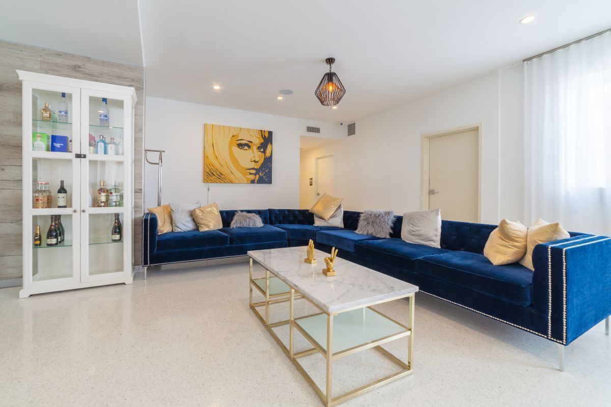 Ultimate Miami Beach Experience! 2 Convenient Units, Garden, Near Ocean Drive