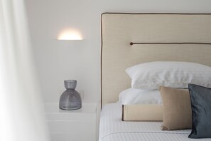 4 chambres, coffre-fort, fer et planche à repasser, lit de bébé portatif