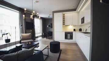 Two Room Superior Apartment Large | 私人廚房 | 電冰箱、微波爐、烤箱、爐台