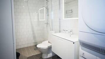 Shower, towels