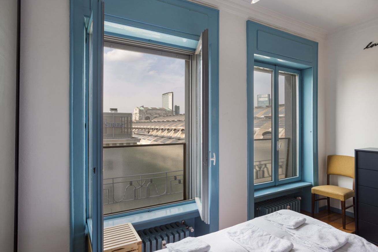 1 bedroom, iron/ironing board, bed sheets