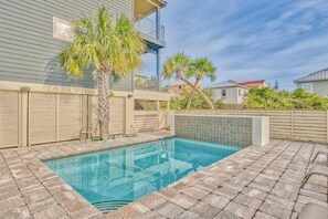 House, 4 Bedrooms | Pool | Outdoor pool - Blue Crush by Bliss Beach Rentals (Miramar Beach)