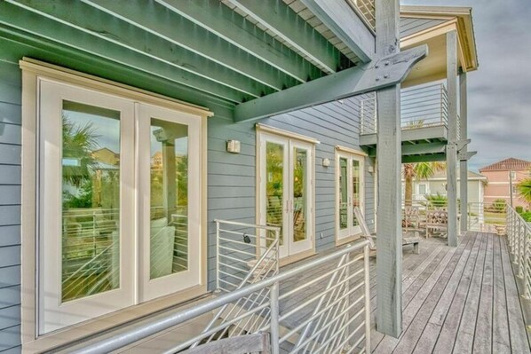 Nhà, 4 phòng ngủ | Ngoại thất