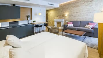 1 habitación y minibar con artículos gratuitos