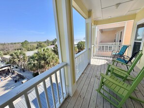 Property grounds - Beach Life 1B: Your Gateway to Coastal Bliss – Unwind and Explore in Style! (Gulf Shores)