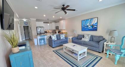 Beach Life 1B: Your Gateway to Coastal Bliss – Unwind and Explore in Style!