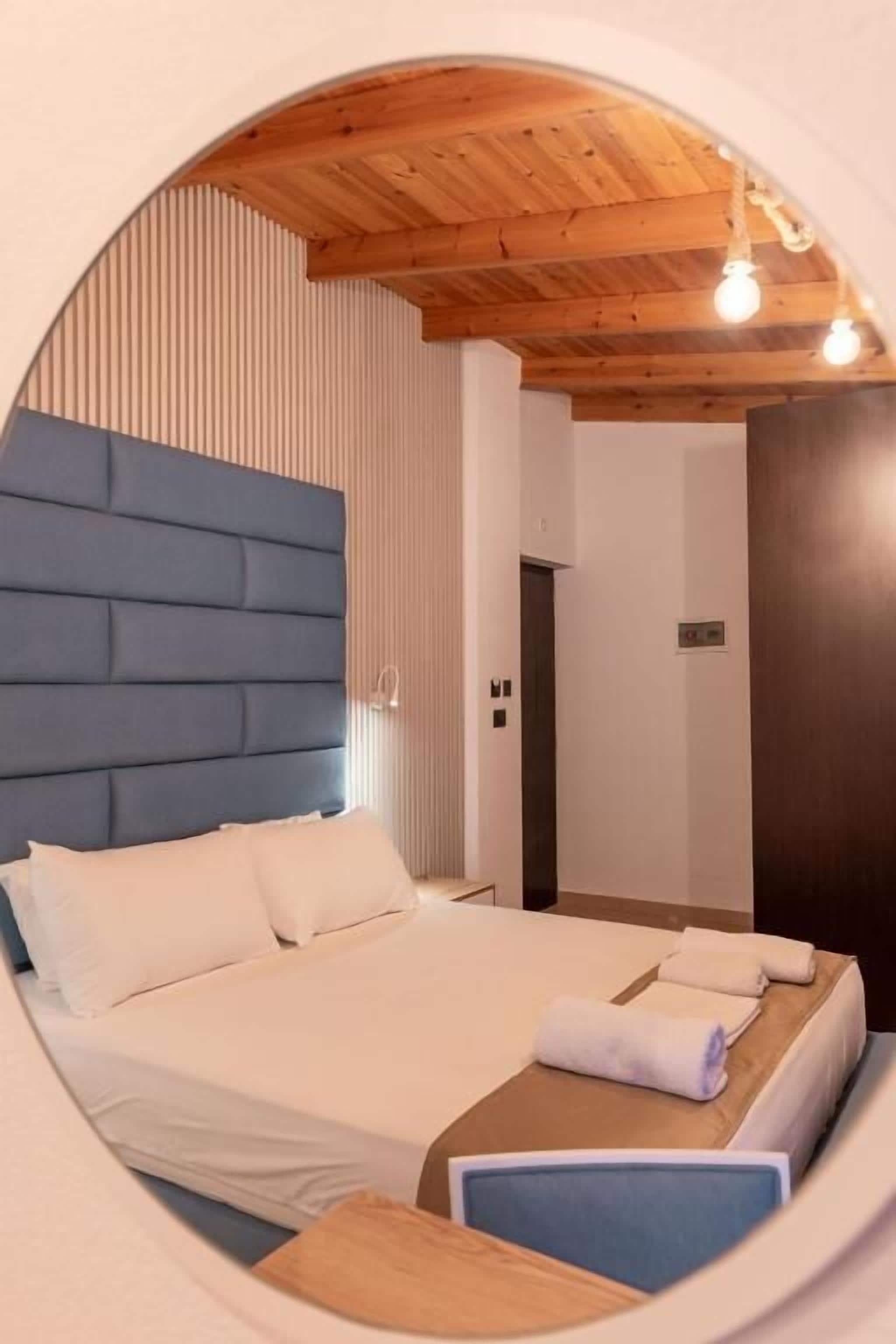 Photo - Vila Shpetimi