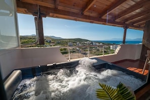 Double Room, Hot Tub | Terrace/patio - Vila Shpetimi (Ksamil)