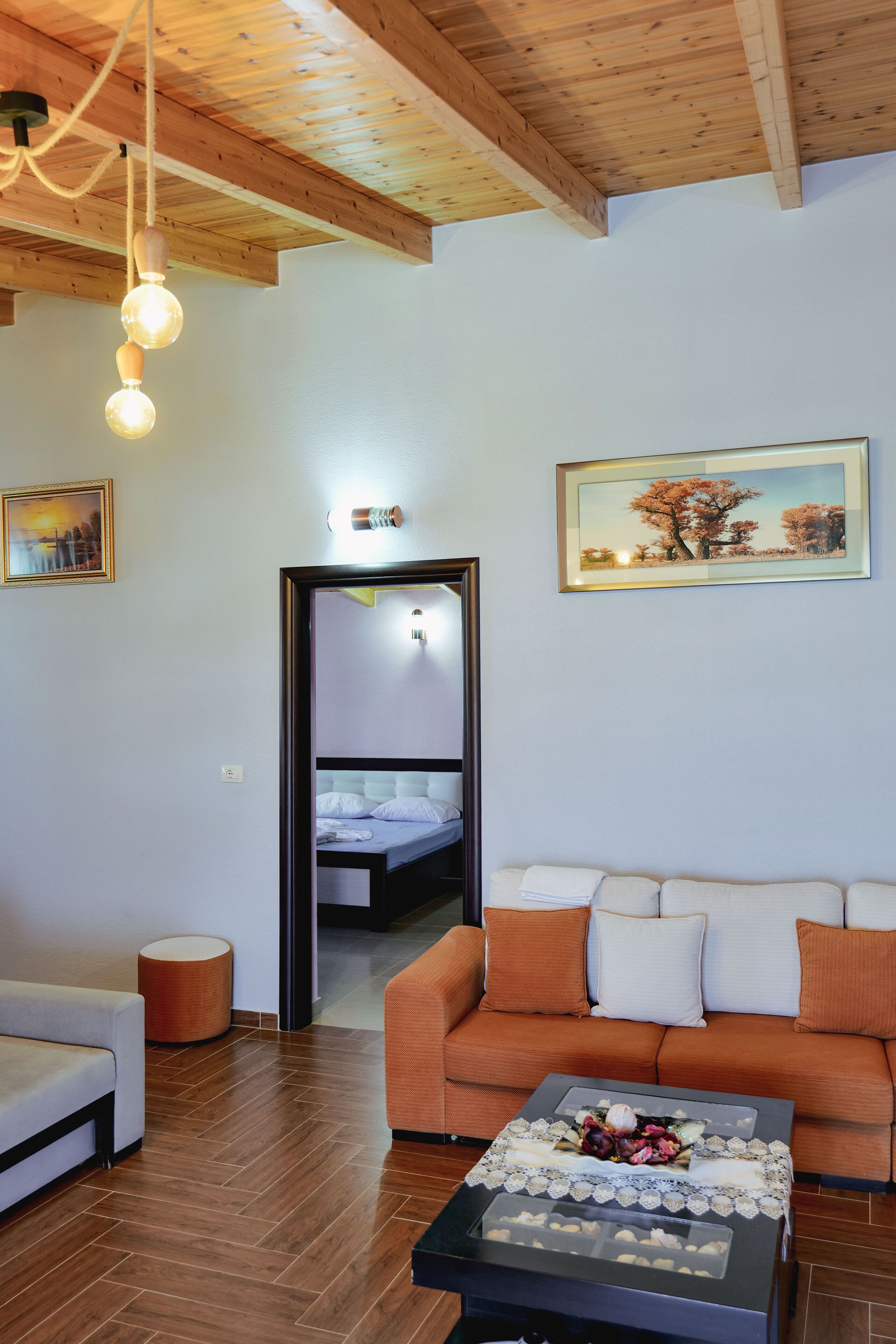 Photo - Vila Shpetimi