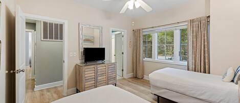 2 makuuhuonetta, silitysrauta/-lauta, Wi-Fi, vuodevaatteet