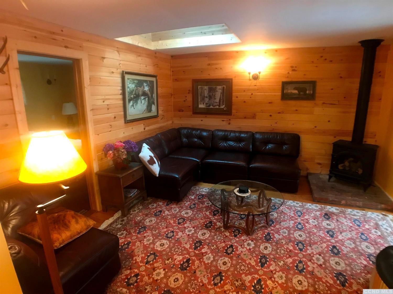 Hot Tub & Fireplace Mountain Retreat