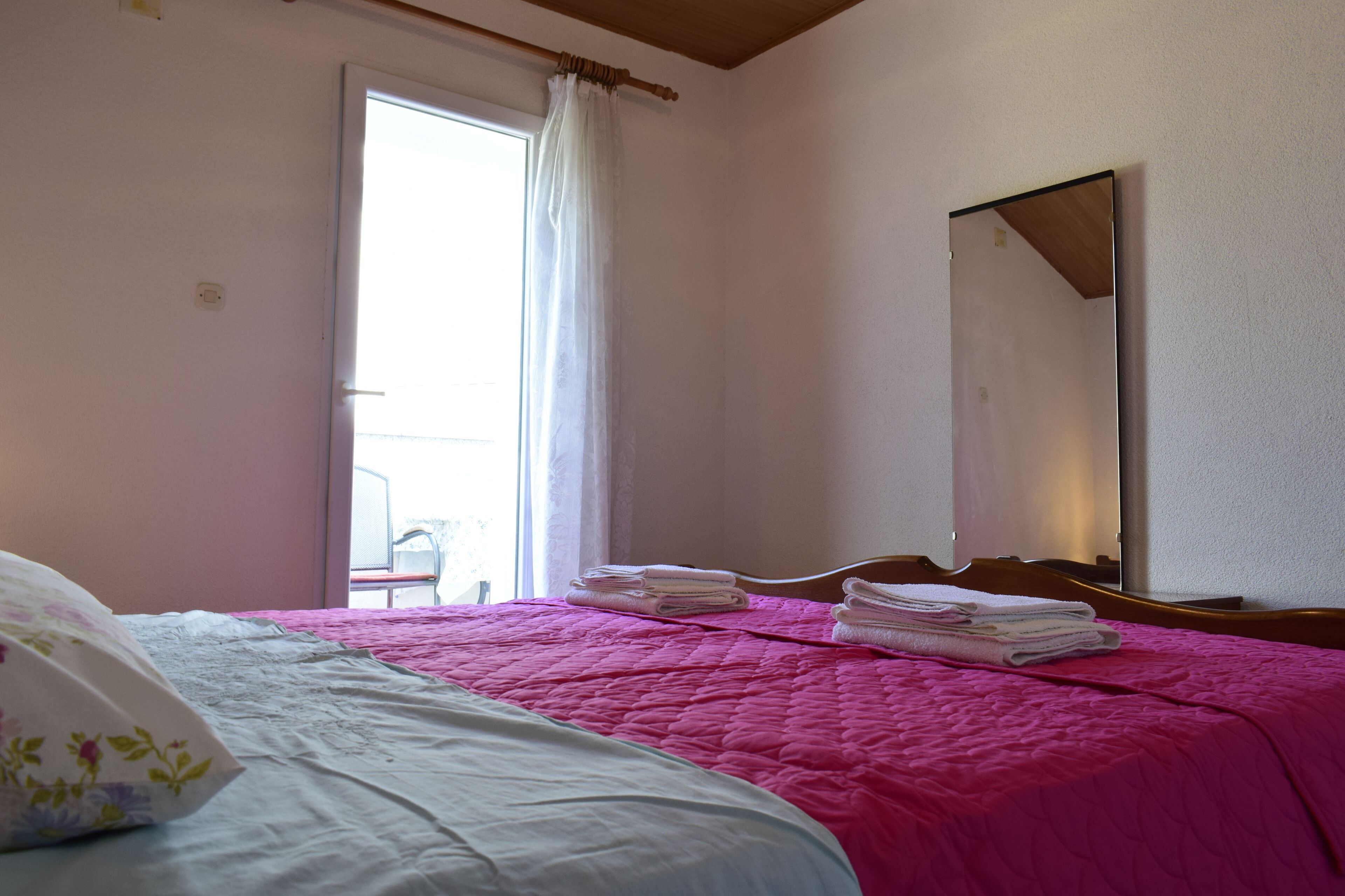 Comfort Apartment, 1 Double Bed with Sofa bed, Partial Sea View | 1 bedroom, free WiFi, bed sheets