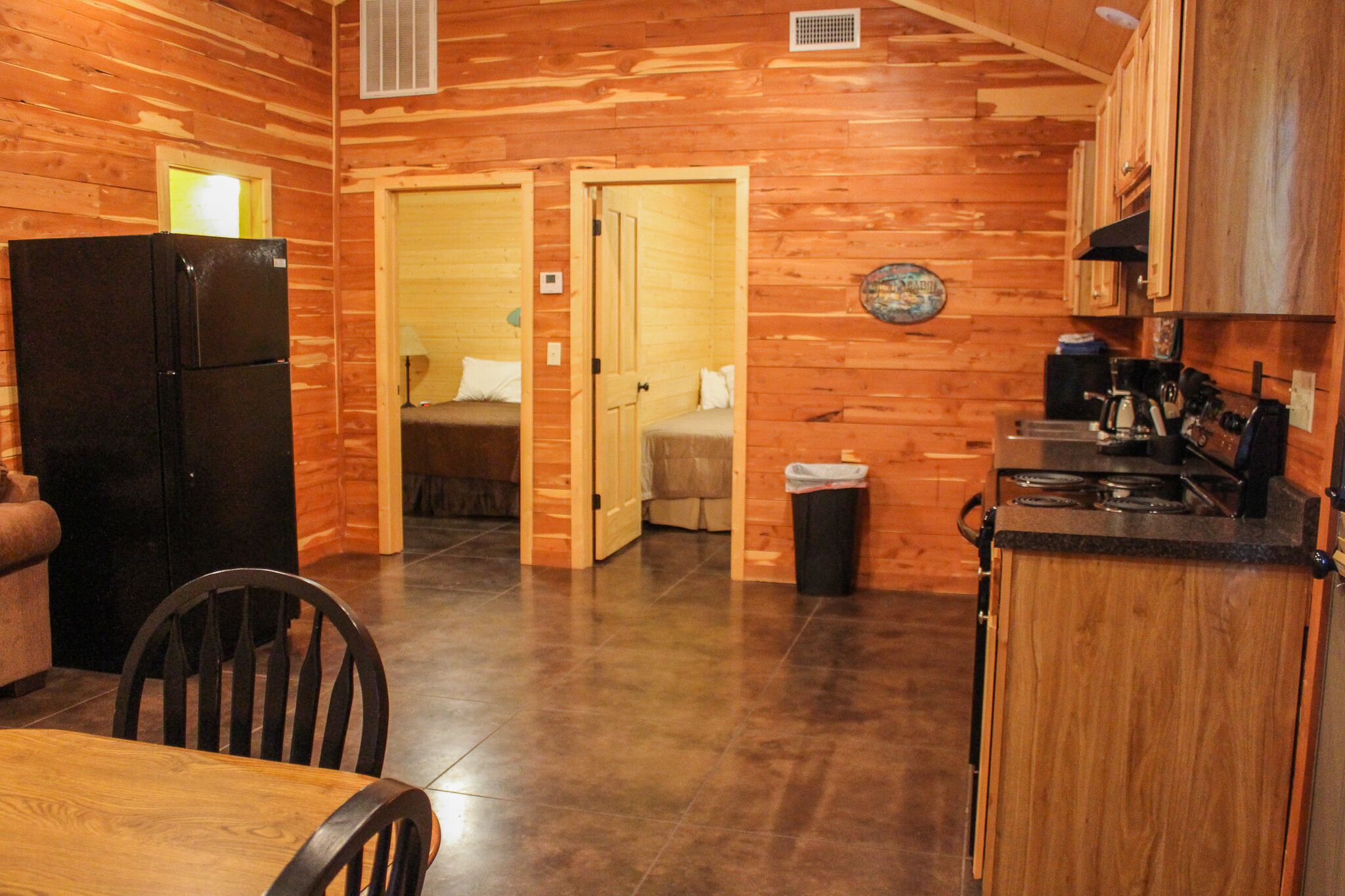 المنشأة من الداخل