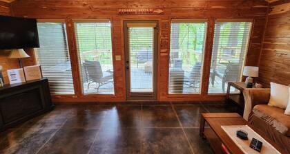 2 Bedroom Little Red Riverfront Cabin on Winkley Shoals