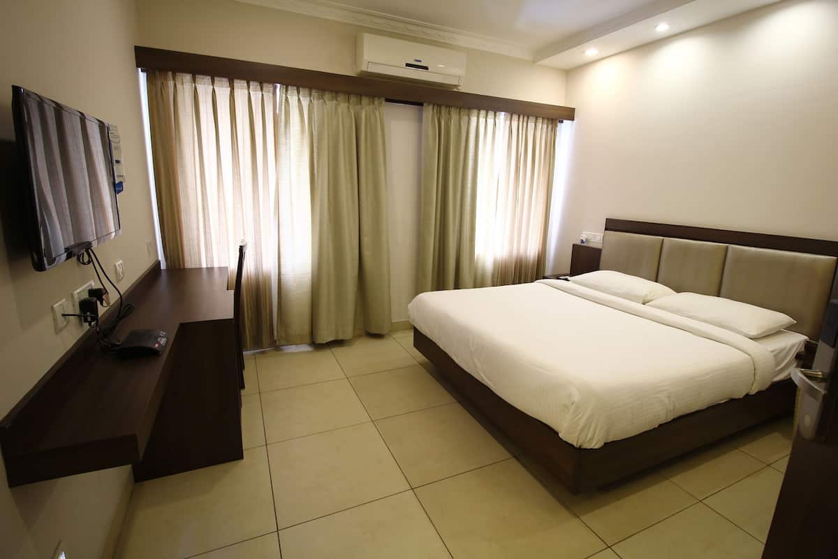 Executive Room | Free WiFi, bed sheets