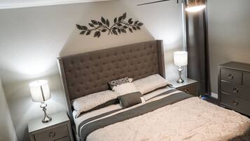 2 bedrooms, desk, iron/ironing board, free WiFi