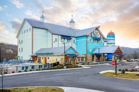 The Lodge at Camp Margaritaville - Image 24