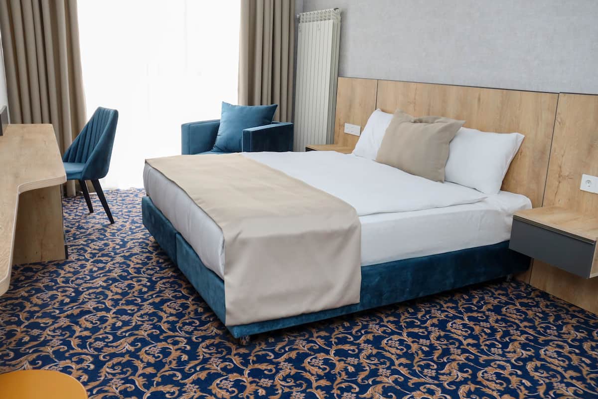 Standard Double Room | Hypo-allergenic bedding, minibar, desk, laptop workspace