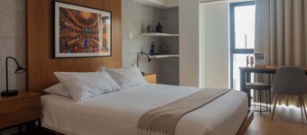 w* | Engaging 1BR w/ AC in Barranco