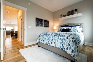 4 Schlafzimmer, Bügeleisen/Bügelbrett, WLAN, Bettwäsche