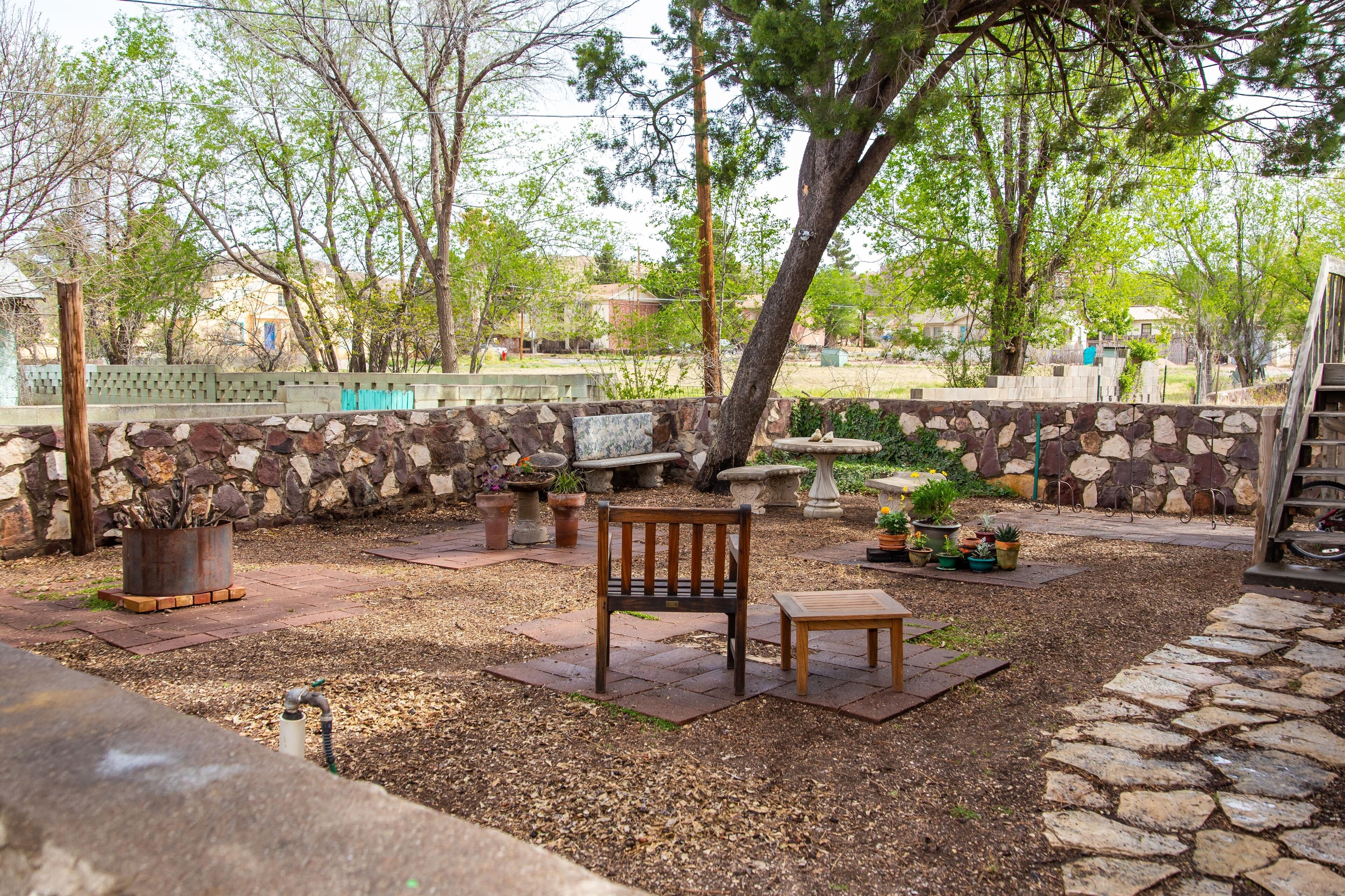 Studio | Outdoor dining