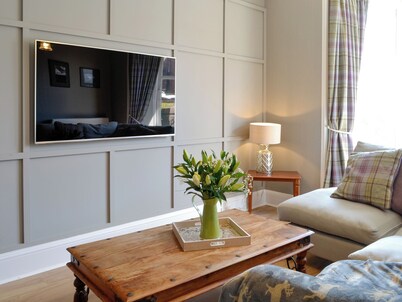 4 bedroom accommodation in Dumfries