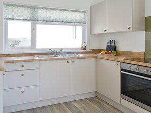 Dishwasher, freezer - 4 bedroom accommodation in Dumfries (Dumfries)