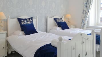 4 soverom, wi-fi (inkludert) og sengetøy