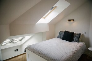 3 slaapkamers, een bureau, een strijkplank/strijkijzer, gratis wifi