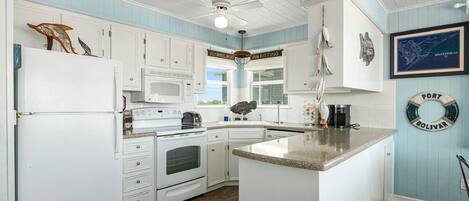 하우스, 침실 3개 | 전용 주방 | 냉장고, 전자레인지, 식기 세척기, 커피/티 메이커