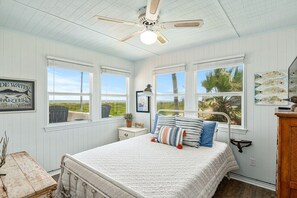 House, 3 Bedrooms | 3 bedrooms, iron/ironing board, free WiFi, bed sheets - Bolivar Del Mar 3 Bedroom Home by RedAwning (Port Bolivar)