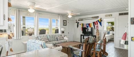 House, 3 Bedrooms | Living area | TV, streaming services