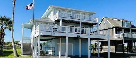 House, 3 Bedrooms | Exterior