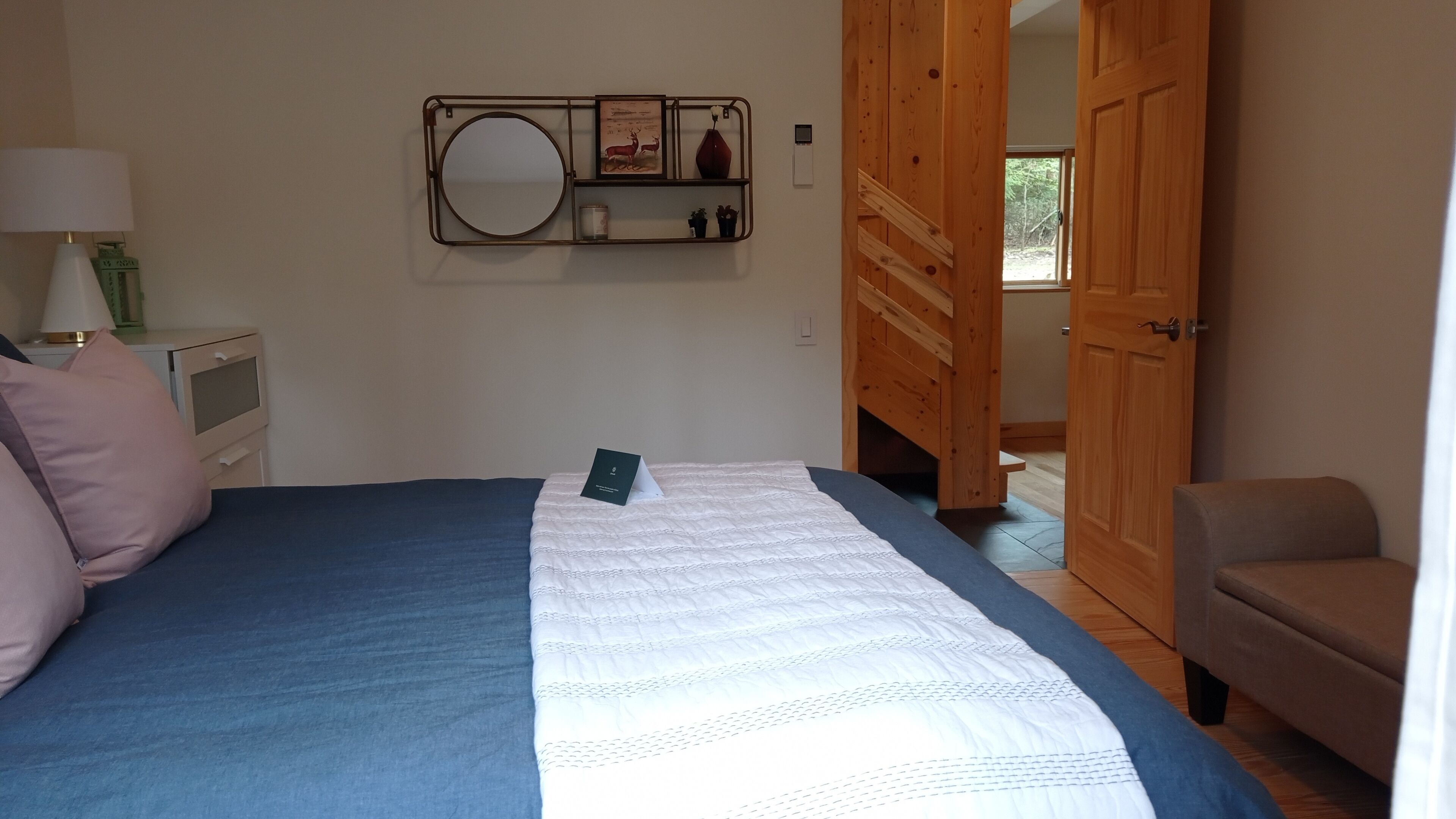 Hike/Shop/Remote Work/Relax/Mount Airy Casino/Camelback Resort