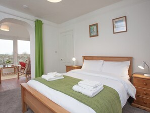 3 habitaciones, wifi gratis y ropa de cama