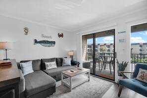 Smart TV, offices - Ocean Villa A205 - Romantic Beachfront Getaway (Hilton Head Island)