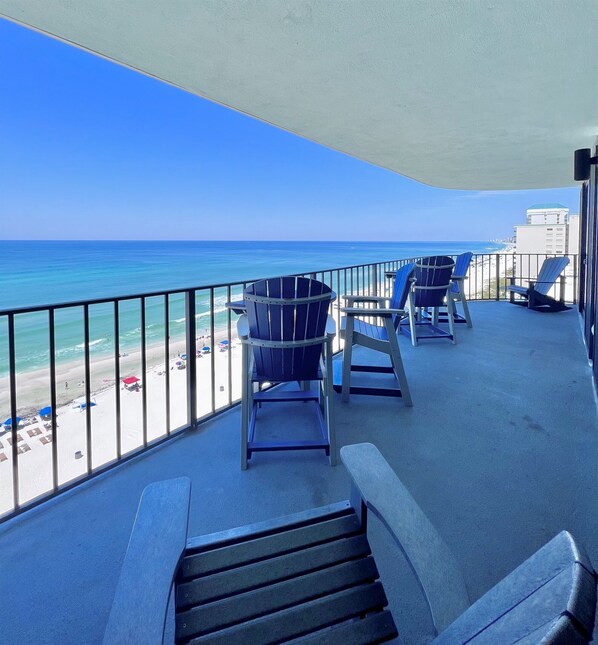 Property grounds - Newly remodeled Beach Escape, Complimentary Beach Service and Panoramic Views (Panama City Beach)