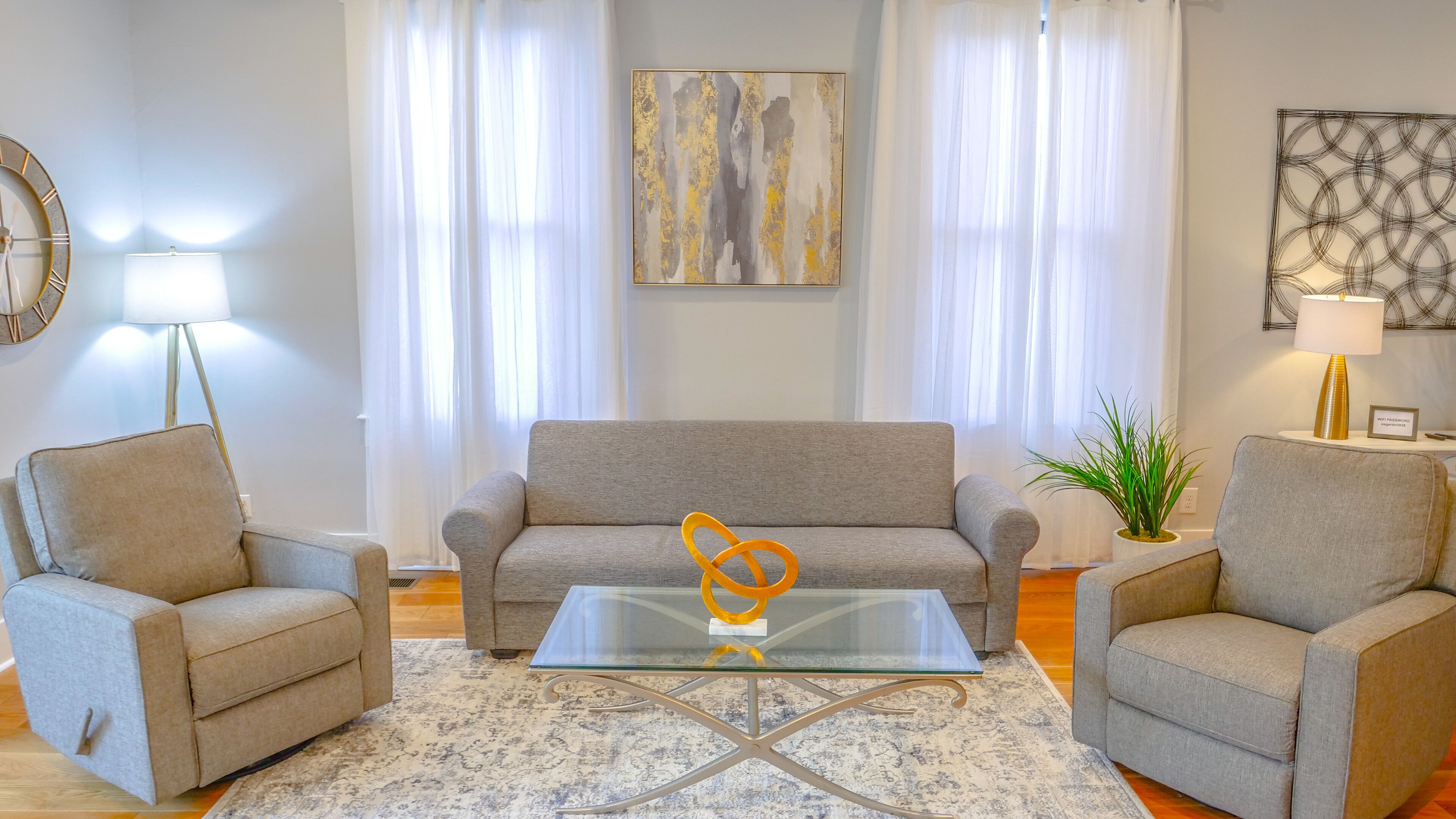 The Lincoln House!  Historic Home with a Modern Stay!