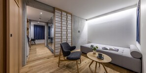 Premium bedding, down comforters, Select Comfort beds - Spatium Ginza Pony (Tokyo)