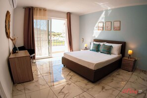 3 bedrooms, iron/ironing board, travel crib, WiFi