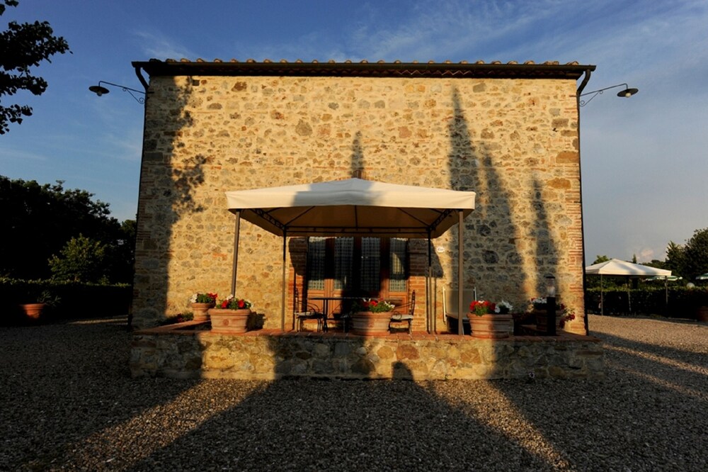 Agriturismo La Peschiera apartment Tinaia prov. of Siena and San Gimignano