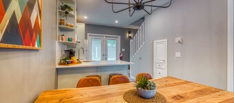 Beautiful 2BDM 2 Bth Sleep Up to 6 Adults+Kids Townhouse W/AC at Park Gate