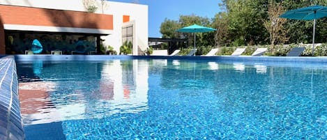 Utomhuspool