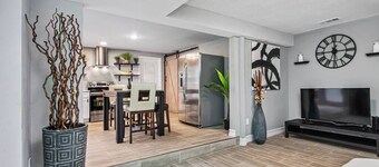 Fully furnished guest house in Clearwater (GH1)